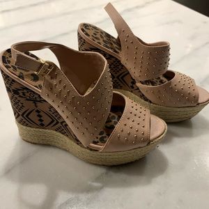 Jessica Simpson JP Calina Wedge